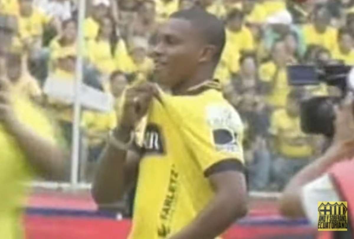 &Aacute;lex Qui&ntilde;&oacute;nez, socio e hincha de Barcelona S.C