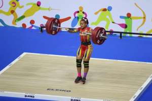 Dajomes consigue medalla de plata en los 69 kg de halterofilia (video)