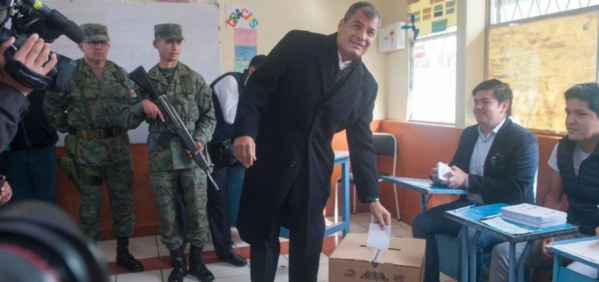 Presidente Correa llama a "votar masivamente"