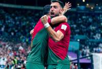 Bruno Fernandes marcó los dos goles de Portugal en el triunfo sobre los charrúas.