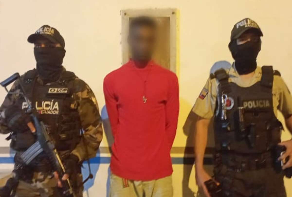 Detienen a un hombre por tenencia de explosivos en Quinindé
