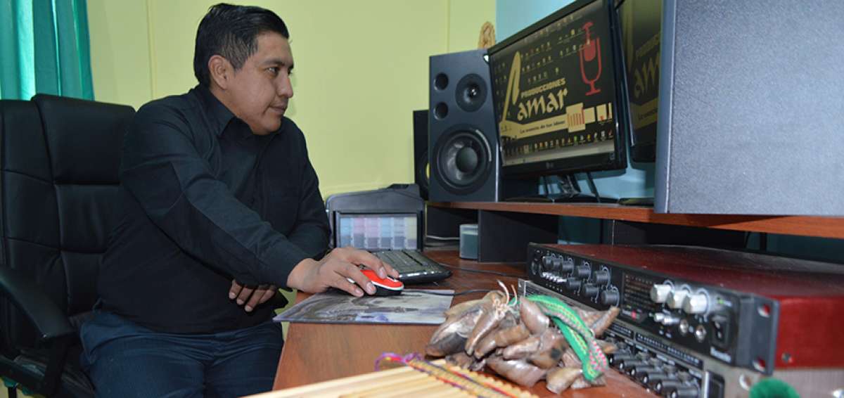 Para el cantautor es importante contar, mediante alegres melod&iacute;as, las bondades de la tierra que lo vio nacer. Componer distintas tonalidades es una forma de recobrar las ra&iacute;ces musicales de la provincia.