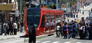 Tranv&iacute;a se moviliz&oacute; por primera vez con pasajeros por festejos en Cuenca
