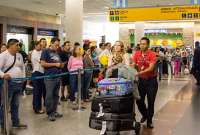 Ministerio de Turismo confirma incremento de personal en migración para atender a usuarios