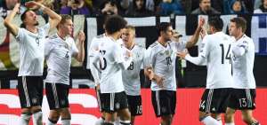 La 'Mannschaft', que logr&oacute; la clasificaci&oacute;n matem&aacute;tica para la cita rusa el pasado jueves tras derrotar a Irlanda del Norte, finaliza con 30 puntos, 43 goles a favor y s&oacute;lo 4 en contra.