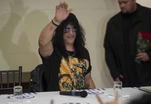 El guitarrista norteamericano Slash lleg&oacute; a Quito para presentar su espect&aacute;culo en la Casa de la Cultura. Foto: Marco Salgado.
