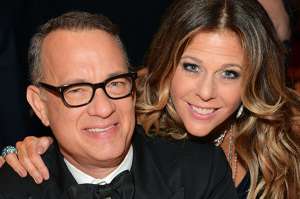 Rita Wilson, esposa de Tom Haks, se someti&oacute; a una doble mastectom&iacute;a tras padecer c&aacute;ncer