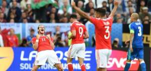 Gales derrota a Eslovaquia, liderada por Bale