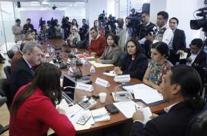 El presidente de la comisi&oacute;n, Virgilio Hern&aacute;ndez, dijo que pese al retiro del proyecto se continuar&aacute; socializando el mismo con los distintos sectores sociales. Foto: Asamblea