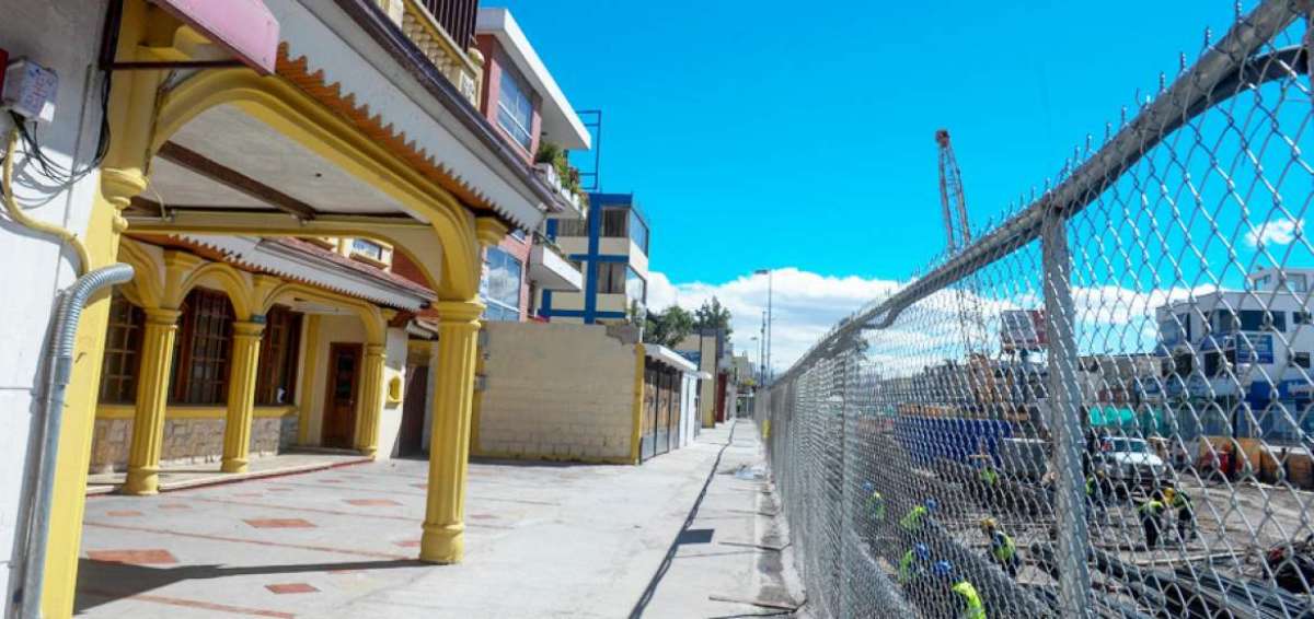 Aunque los pasos para peatones se mantuvieron por la zona, esto no incidi&oacute; positivamente en los negocios.