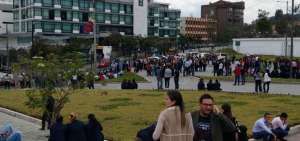 Los empleados del Palacio Legislativo fueron evacuados por la revisi&oacute;n de las instalaciones.