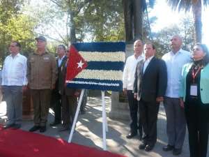 El homenaje se realiz&oacute; en presencia de los Cinco H&eacute;roes, quienes llegaron junto a las autoridades de la embajada cubana. Foto: Gabriela Castillo / EL TEL&Eacute;GRAFO