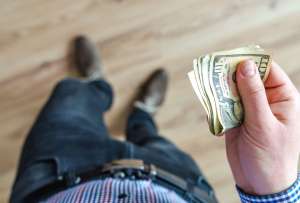 &iquest;C&oacute;mo cobrarle dinero a un deudor?