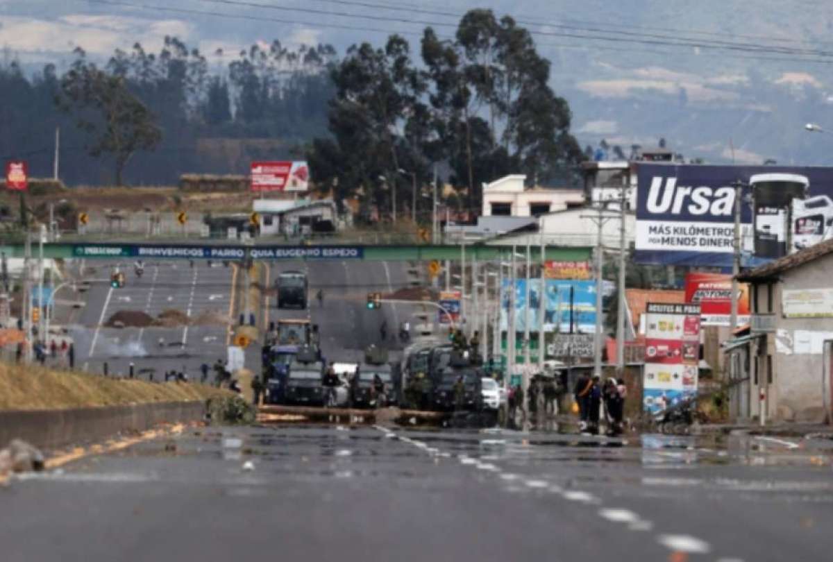 En tres provincias se registran cierres viales