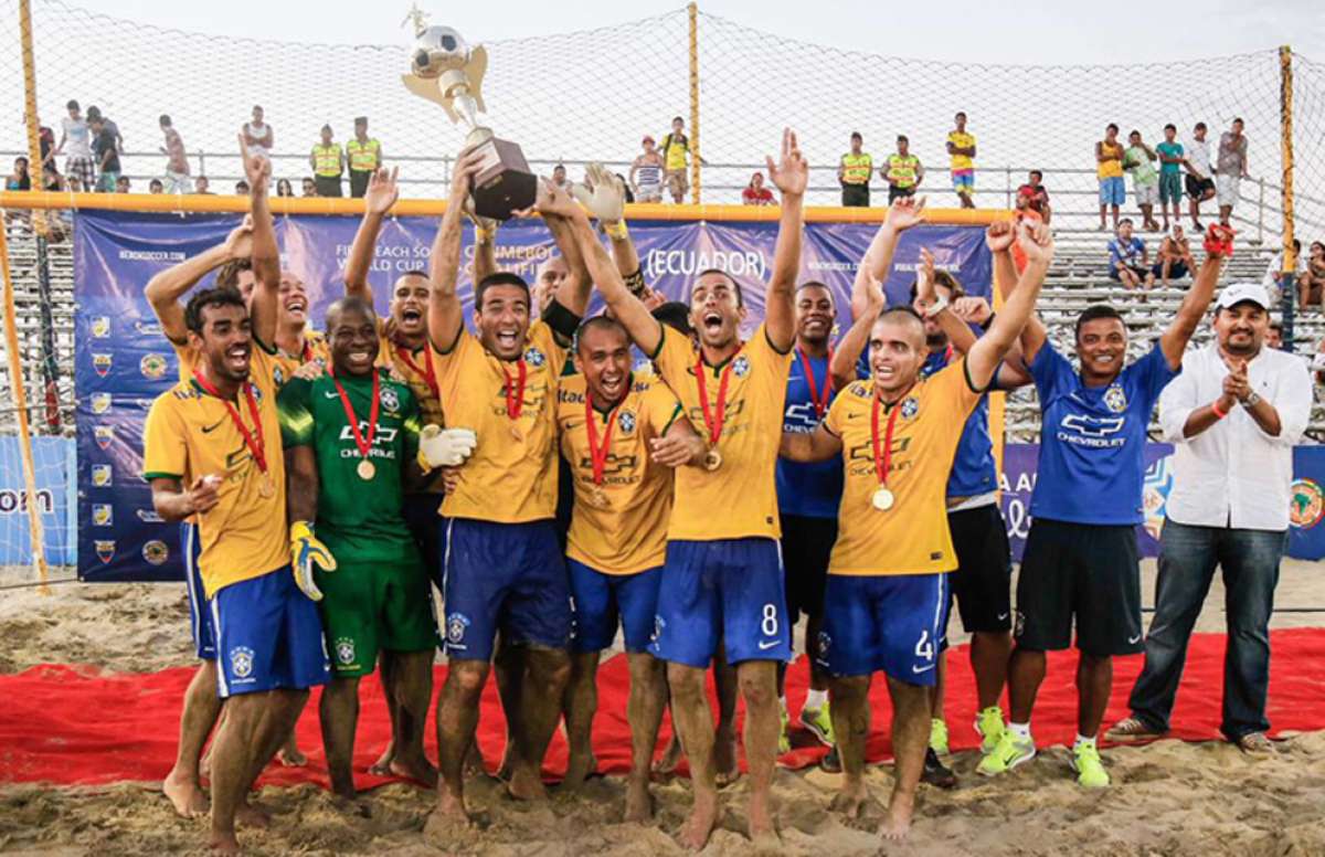 Brasil campe&oacute;n sudamericano de f&uacute;tbol playa, clasifica al Mundial junto a Paraguay y Argentina