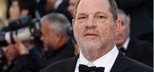 El productor, uno de los m&aacute;s poderosos de Hollywood, fue despedido el domingo por su propia casa de producci&oacute;n, The Weinstein Company, luego de una serie de acusaciones en su contra por acoso sexual.