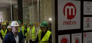 El 9 de octubre pasado, el exalcalde Mauricio Rodas present&oacute; el logo de identificaci&oacute;n del Metro. La imagen, sin embargo, gener&oacute; controversia desde el inicio.
