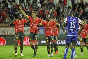 Deportivo Cuenca goleó sin problemas al Imbabura en el estadio Alejandro Serrano Aguilar.