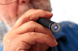 Desde 2004, cuando se crearon los cigarrillos electr&oacute;nicos han variado de presentaci&oacute;n. Actualmente guardan similitud con los tradicionales. Foto: internet