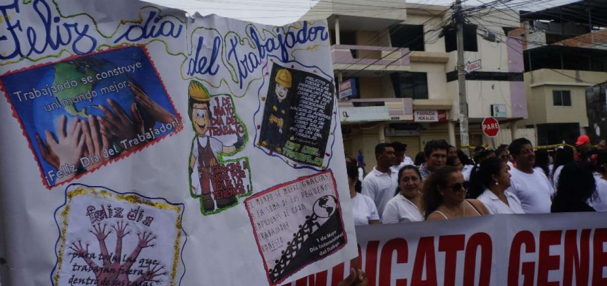 Obreros en Manta recordaron el D&iacute;a del Trabajador