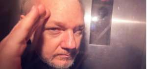 Canciller&iacute;a ecuatoriana aclara presunta extradici&oacute;n de Assange