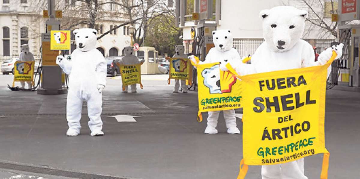 Organizaciones como Greenpeace se han manifestado en contra de los trabajos de Shell en el &Aacute;rtico. Foto: Redacci&oacute;n y Agencias