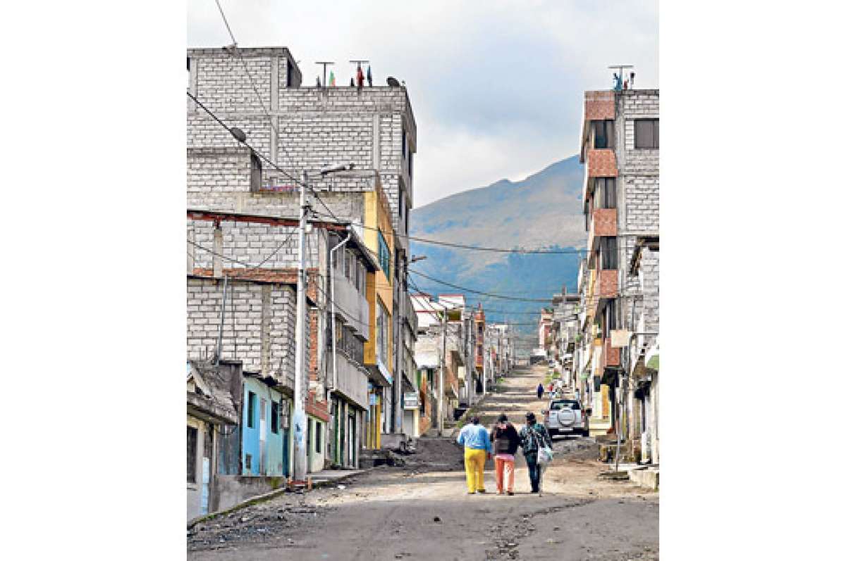 Buena parte de las calles de Atucucho a&uacute;n no est&aacute;n pavimentadas, aunque s&iacute; los accesos al sector. Foto: Archivo / El Tel&eacute;grafo