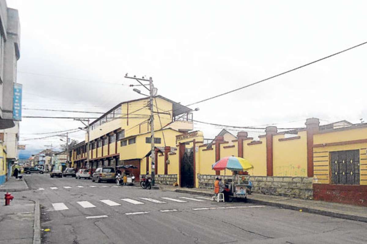 En la actualidad esta barriada es un sitio tranquilo para vivir. El comercio se mantiene en la zona y los vecinos tienen conexi&oacute;n con el resto de habitantes de la &lsquo;sultana de los Andes&rsquo;. Foto: Elizabeth Maggi.