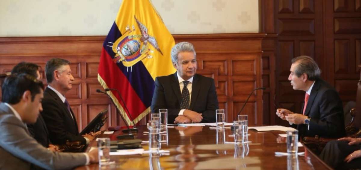 Len&iacute;n Moreno se reuni&oacute; con autoridades de la Universidad Central.