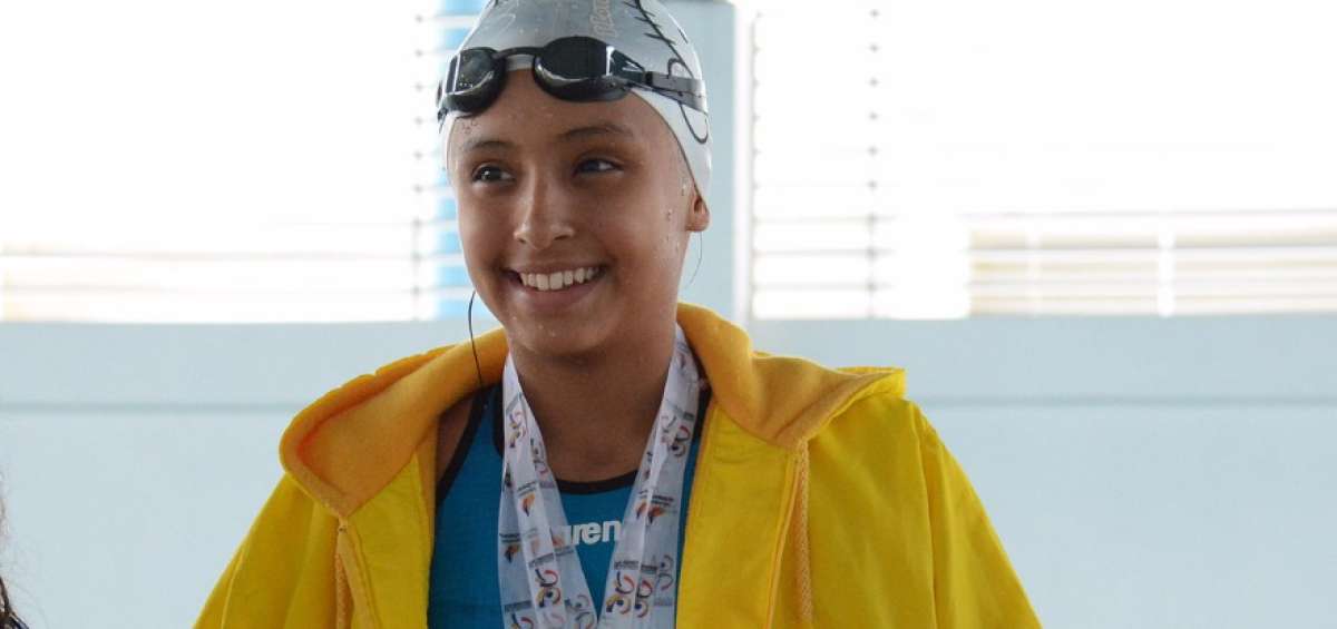 Dom&eacute;nica Solano, nadadora lojana