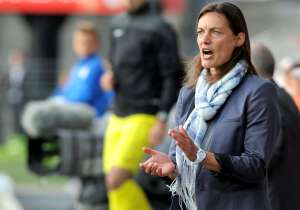 Corinne Diacre, DT del  Clermont de Francia.