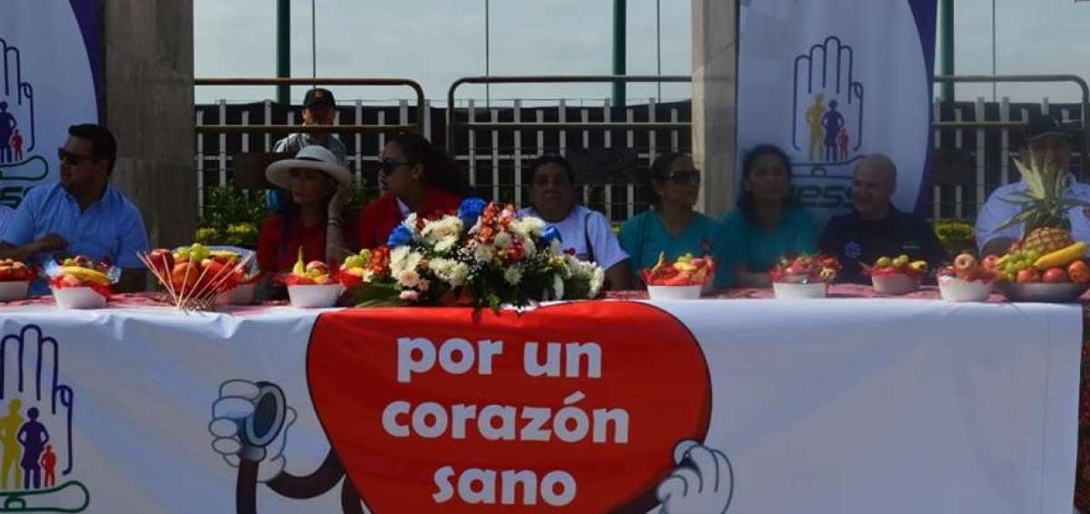 Con una caminata y charlas sobre prevenci&oacute;n en el parque Samanes se record&oacute; el D&iacute;a Mundial del Coraz&oacute;n.