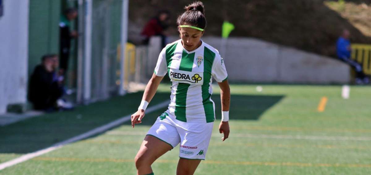 La defensa ecuatoriana Kerly Real debut&oacute; con la camiseta del C&oacute;rdoba FC en octubre del a&ntilde;o 2018. Antes milit&oacute; en M&aacute;laga, tambi&eacute;n de la liga espa&ntilde;ola.