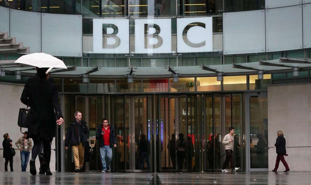 La BBC prev&eacute; tiempos dif&iacute;ciles