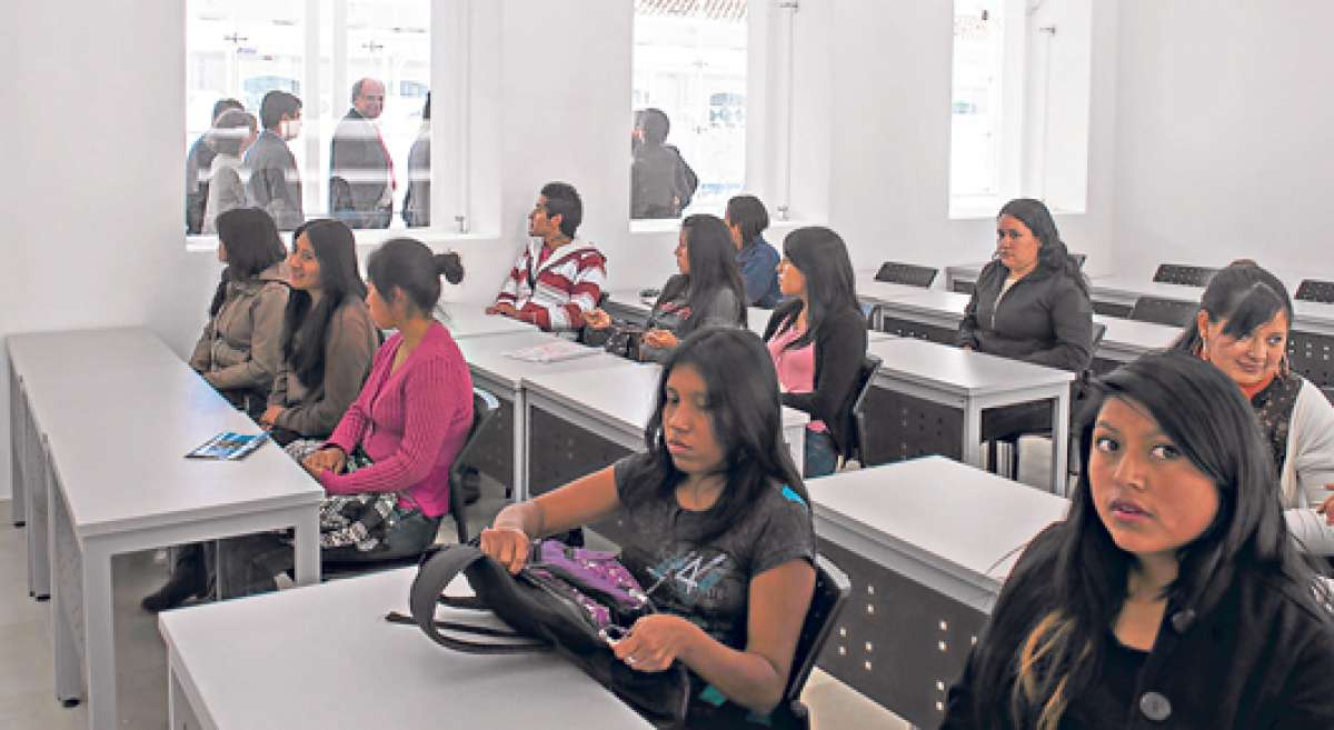 La Senescyt prev&eacute; repotenciar 40 institutos tecnol&oacute;gicos y t&eacute;cnicos en el pa&iacute;s, que representar&aacute;n 19.573 cupos universitarios. FOTO: DANIEL MOLINEROS