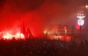 El Benfica consigui&oacute; el domingo su segundo t&iacute;tulo liguero consecutivo, el 34&ordm; de su historia. Foto: Agencia AFP