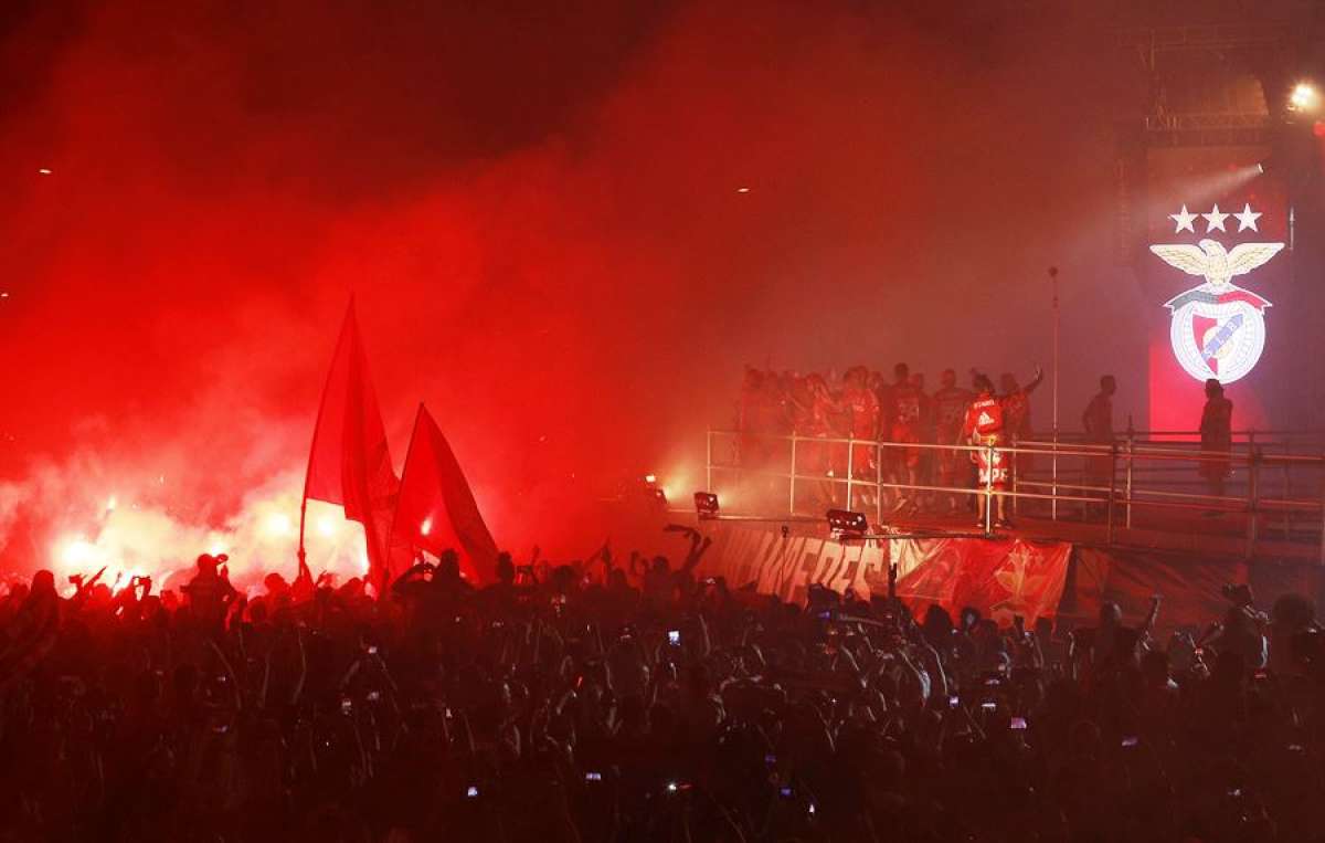 El Benfica consigui&oacute; el domingo su segundo t&iacute;tulo liguero consecutivo, el 34&ordm; de su historia. Foto: Agencia AFP