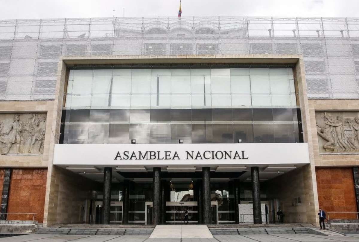 Asamblea sostiene que nuevo reglamento de vi&aacute;ticos no crea beneficios y pone techo al subsidio de residencia
