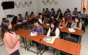 Hace dos semanas un equipo de EL TEL&Eacute;GRAFO dialog&oacute; con los j&oacute;venes para explicarles la din&aacute;mica de un medio impreso. Foto: &Aacute;lvaro P&eacute;rez / El Tel&eacute;grafo