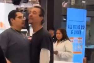 Un latino golpe&oacute; a su acosador 