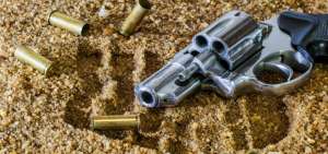 Dos mujeres que comercializaban armas de fuego fueron apresadas