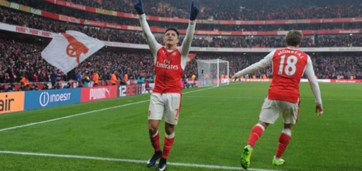 Alexis S&aacute;nchez coloca al Arsenal segundo en la Premier