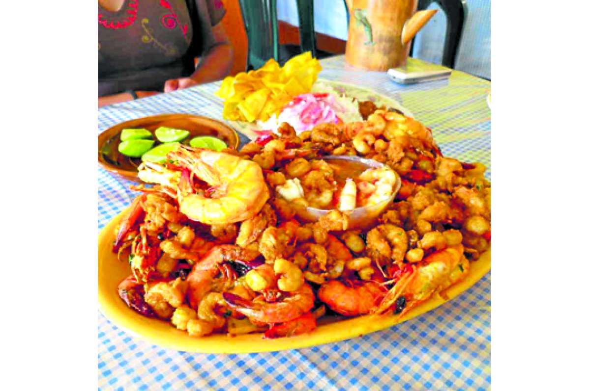 Feria mostr&oacute; la riqueza esmeralde&ntilde;a