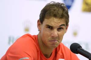 Rafael Nadal quiere evitar ser operado de apendicitis para poder jugar los torneos que restan hasta el final del a&ntilde;o. Foto: AFP