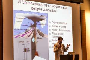 Poblaci&oacute;n de Tumbaco recibi&oacute; capacitaci&oacute;n por emergencia de volc&aacute;n Cotopaxi 