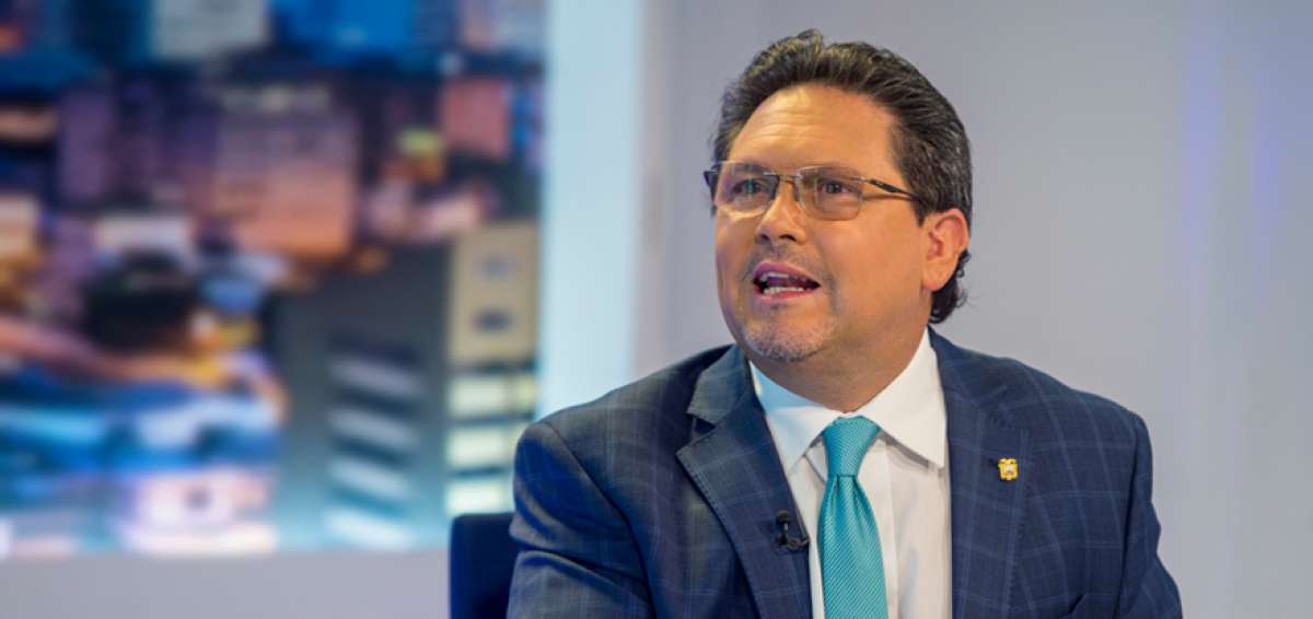 Enrique Ponce De Le&oacute;n, ministro de Turismo