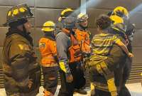 Bomberos rescatan a niño de cinco años que estaba solo en un balcón en Guayaquil