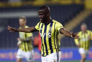 Énner Valencia marcó en el empate 1-1 del Fenerbahce con el Adana. 