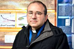 Vaticano duda que haya alien&iacute;genas