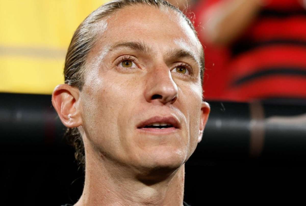 Gonzalo Plata se queda sin entrenador: Flamengo despide a Filipe Lu&iacute;s
